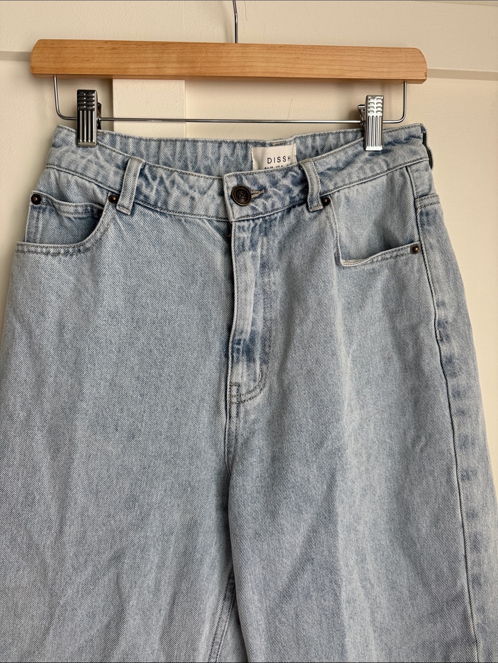 DISSH Light Wash High-Rise Straight Jeans - Picture 2 of 7